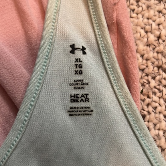 Under Armour Shirt Bundle - Picture 2 of 10